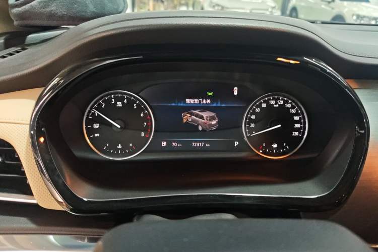 Used Buick GL8 2023 Land Executive Class 652T Luxury Model