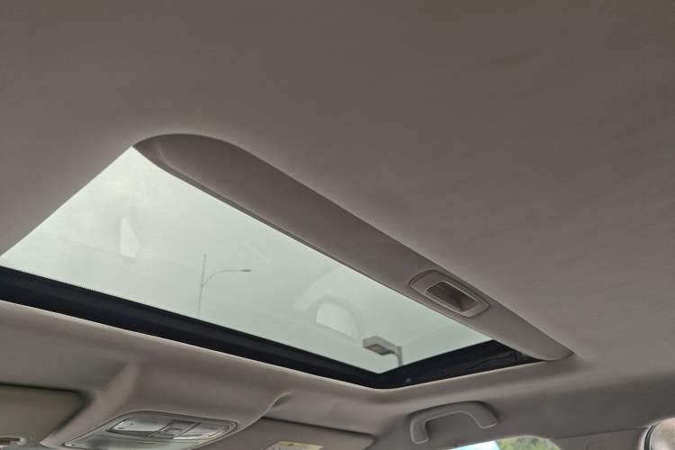 Used Changan CS75 2014 1.8T Automatic Elite Model China IV Standard
