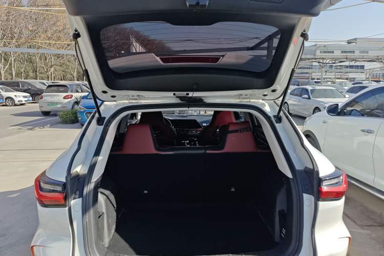 Used Oshan X5 2021 1.5T DCT Prestige Edition
