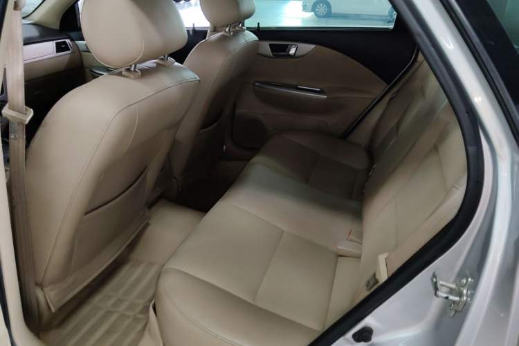 Used Buick Excelle 2013 1.5L Automatic Classic Model
