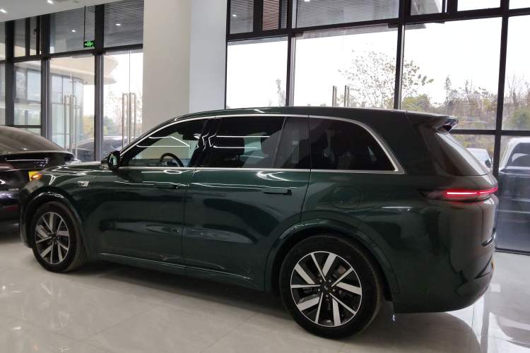 Used Li Auto L8 2023 Pro Model
