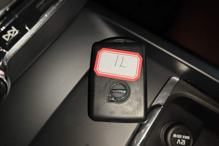 Used Volvo XC60 2021 T5 4x4 Smart Luxury Edition
