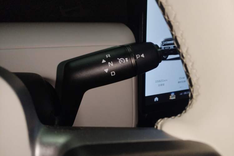 Used  V23 2025 401 Two-Wheel Drive Intelligent Driving Version
