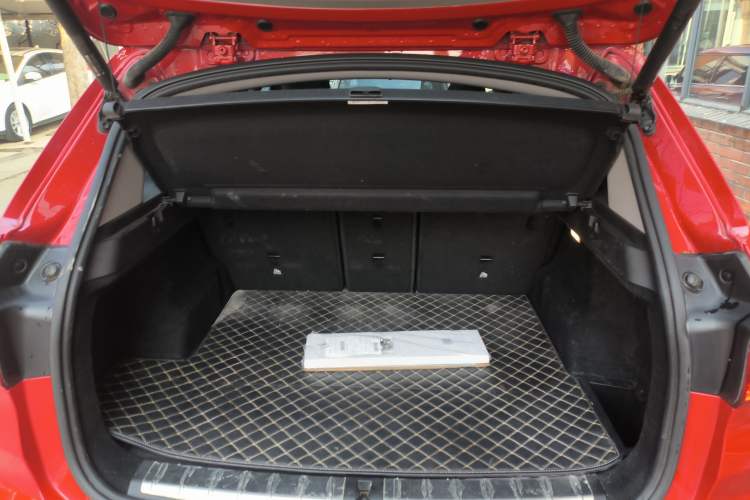 Used BMW X1 2019 sDrive20Li Leading Model
