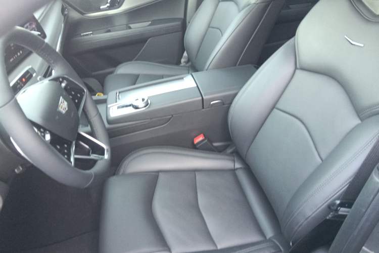 Used Cadillac CT6 2023 28T Fashion Edition
