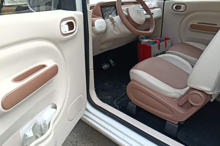 Used Bestune Pony 2026 222km Colorful Horse