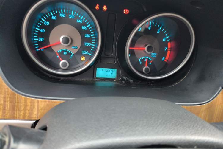 Used Buick Excelle 2015 1.5L Manual Classic Trim
