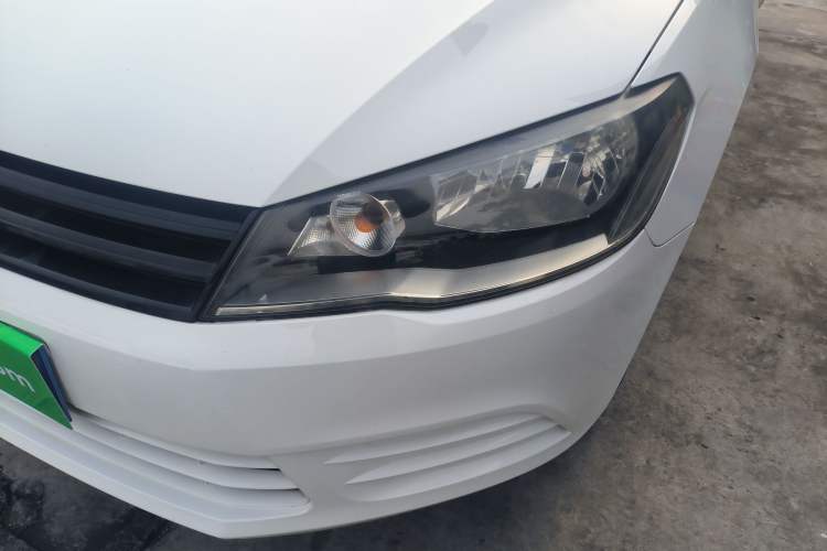 Used Volkswagen Jetta 2013 1.6L Manual Fashion Edition