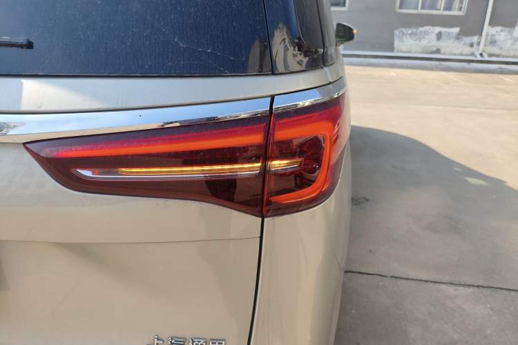 Used Buick GL8 2021 ES Landtrek 653T Luxury Model
