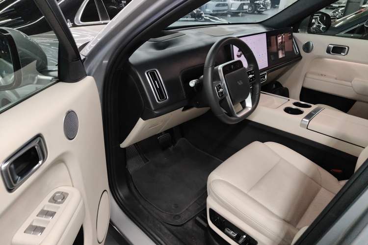 Used Li Auto L7 2023 Air model
