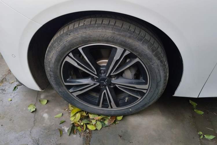 Used Hongqi EH7 2024 690 Pro
