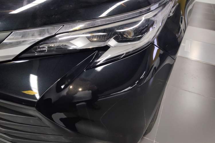 Used Toyota Sienna 2023 2.5L Hybrid Comfort Edition