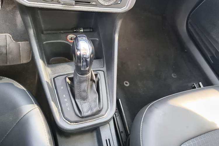 Used Volkswagen Santana 2016 1.6L Automatic Comfort Edition
