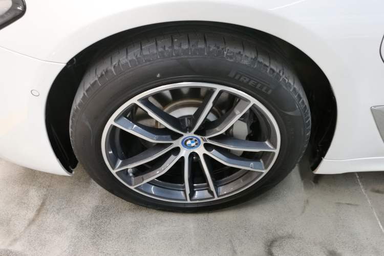 Used BMW 5 Series New Energy 2022 Second Facelift 535Le M Sport Package
