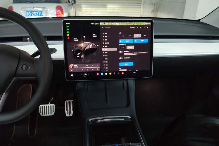 Used Tesla Model Y 2022 Long-Range All-Wheel-Drive Version