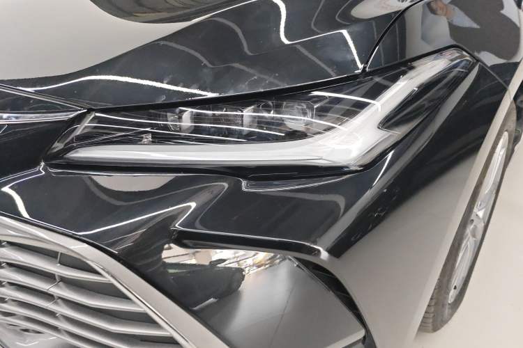 Used Toyota Avalon 2024 2.0L Premium Edition
