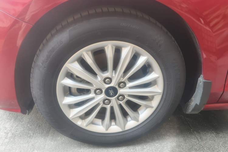 Used Ford Focus 2020 Sedan EcoBoost 180 Automatic Trend Edition
