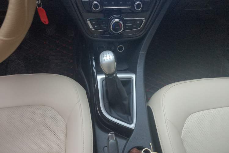 Used Changan Alsvin V7 2015 1.6L Manual Enjoyment Model China V Standard