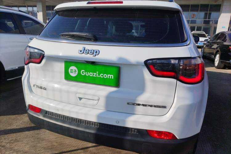 Used  Compass 2020 220T Automatic Leading Edition