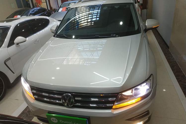 Used Volkswagen Tiguan L 2021 330TSI Automatic Two-Wheel Drive Smart Edition
