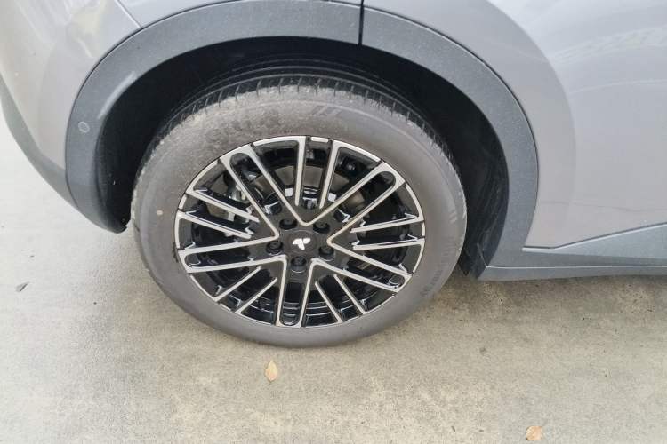 Used  firefly 2025 Illuminated Edition