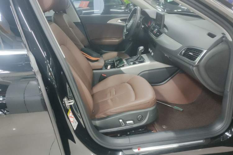 Used Audi A6L 2018 30th Anniversary Edition 35 TFSI Fashion Model
