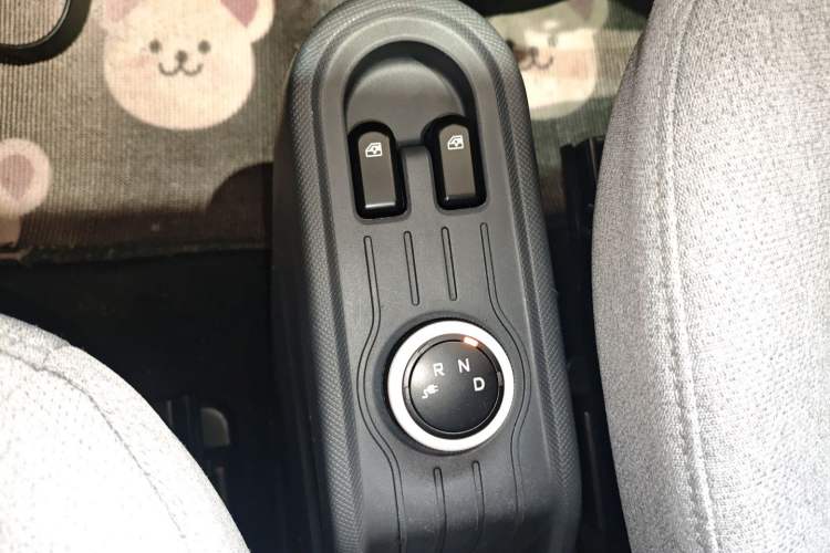 Used Wuling Hongguang MINIEV 2021 Macaron Premium Model – Lithium Iron Phosphate
