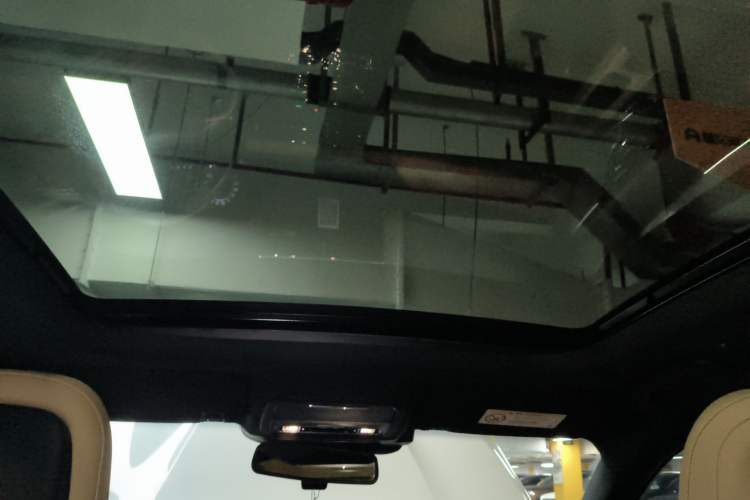 Used Lincoln Corsair 2021 2.0T Two-Wheel-Drive Luxury Edition