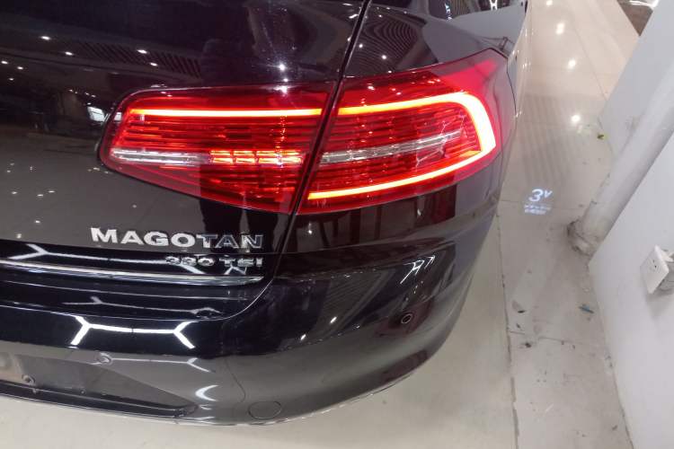 Used Volkswagen Magotan 2018 330TSI DSG Luxury Model