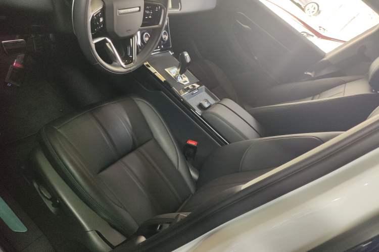 Used Land Rover Range Rover Evoque 2023 Aurora L 200PS Elite Edition
