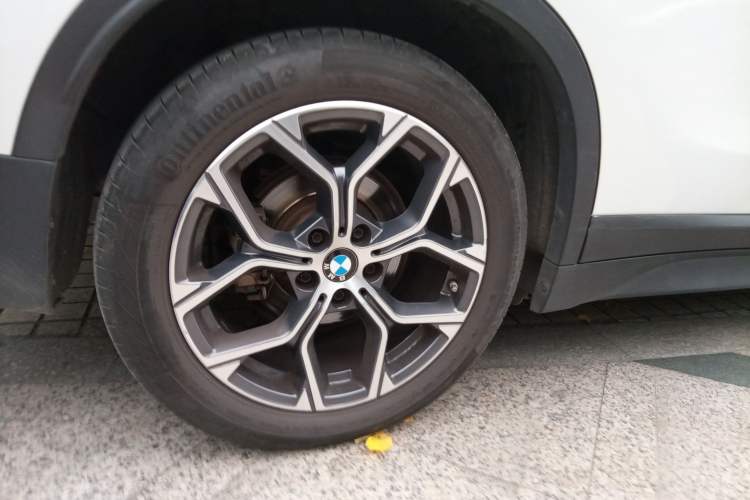 Used BMW X1 2020 sDrive25Li Leading Model
