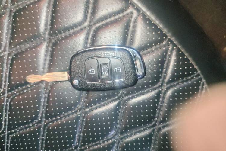 Used Hyundai Elantra (6th Generation / Lingdong) 2016 1.6L Automatic ZhiXuan – Elite Version
