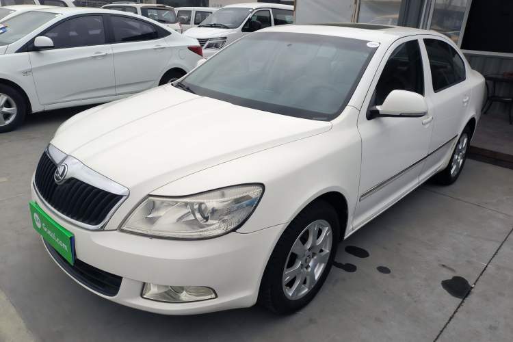 Used Skoda Octavia 2015 Classic Model 1.6L Manual Yijie Edition
