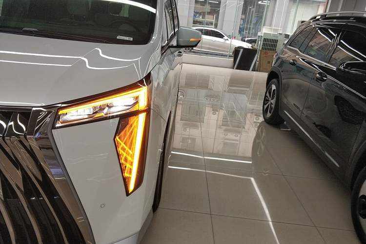 Used GAC Trumpchi M8 2023 Zongshi Series 400T Flagship Edition
