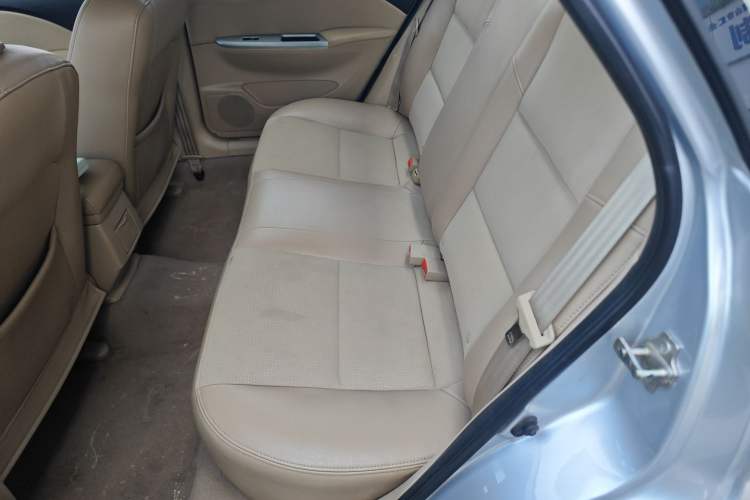 Used Buick Excelle 2013 1.5L Automatic Classic Model
