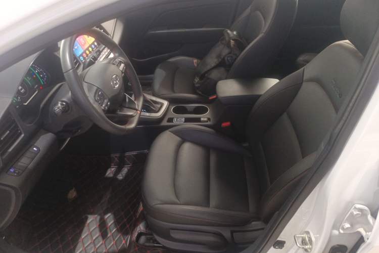 Used Hyundai Elantra 2020 1.4T Dual-Clutch Xuan Dong · Dynamic Version
