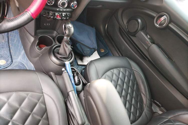 Used  MINI 2014 1.2T ONE
