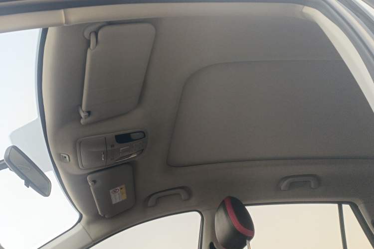 Used SOL X8 2021 300T DCT Leading Smart Connectivity Version 7 Seats
