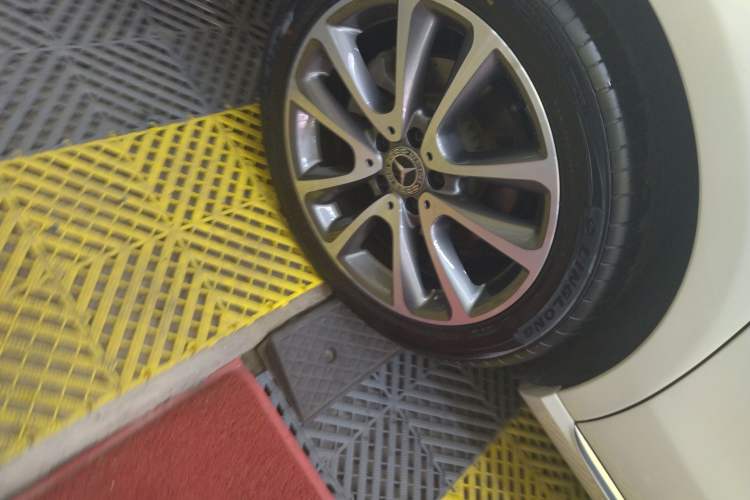 Used Mercedes-Benz E-Class 2019 E 300 L Stylish Model