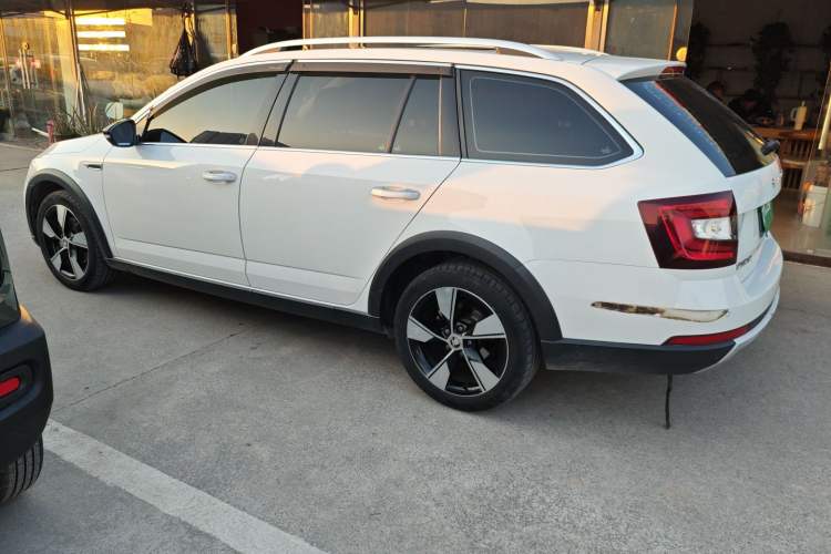 Used Skoda Octavia 2019 TSI280 DSG Luxury Edition Station Wagon China VI Standard
