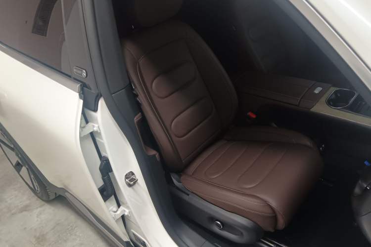 Used  #5 2024 Ultra-Long Range Extraordinary Journey Luxury Edition