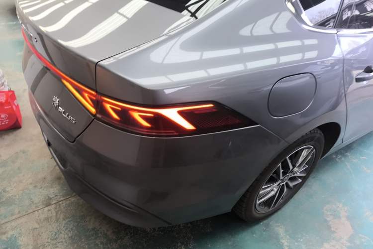 Used BYD Qin PLUS 2024 Honor Edition EV 420KM Leading Model
