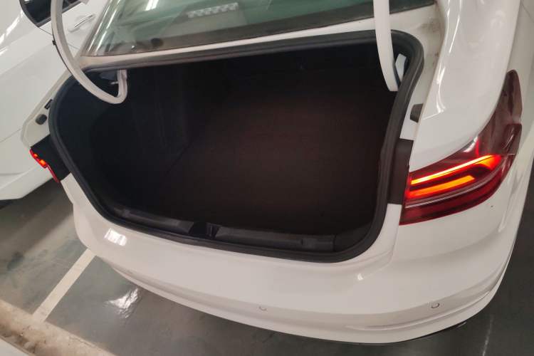 Used Volkswagen Lavida 2021 280TSI DSG Comfort Edition
