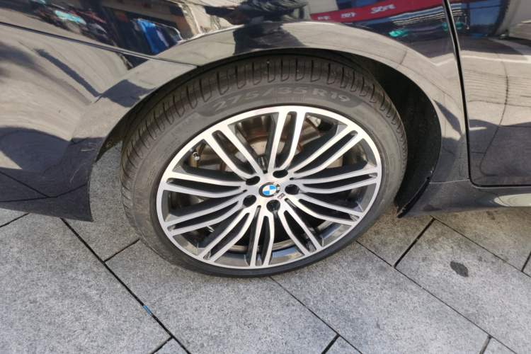 Used BMW 5 Series 2019 530Li Leading Model M Sport Package
