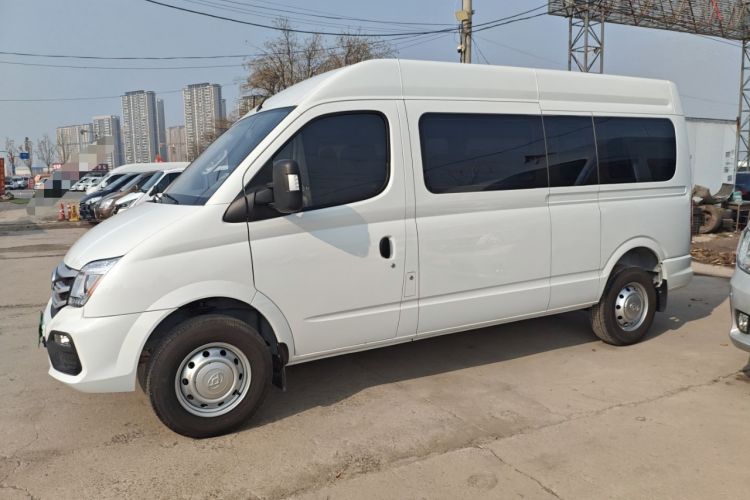 Used SAIC MAXUS Xintu V80 2025 Value Edition Aoyuntong 2.0T Manual Long Wheelbase Mid-Height Design 127 Ps 6/7/9-Seater
