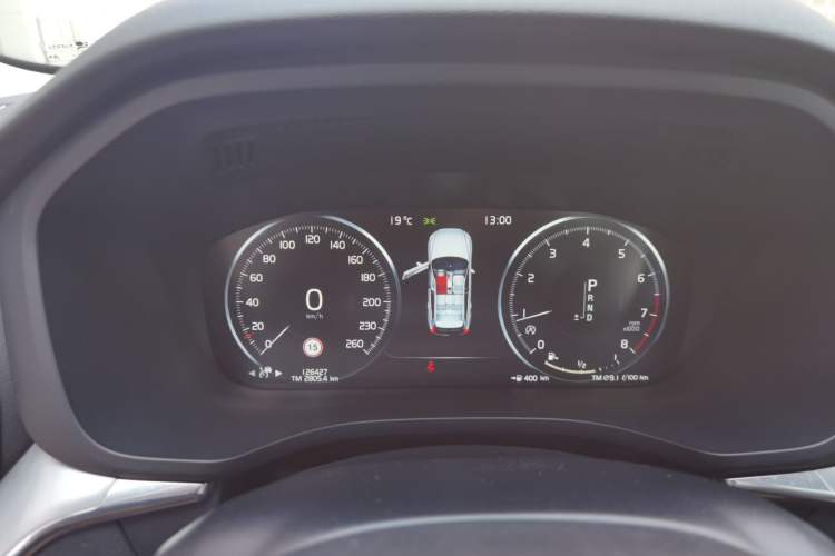 Used Volvo XC60 2019 T5 4x4 Zhiyuan Edition China VI Standard
