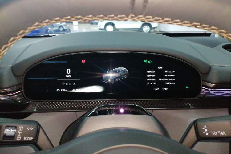 Used Zeekr 7X 2025 100kWh Long-Range All-Wheel Drive Intelligent Driving Version