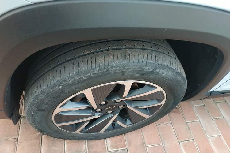 Used Chevrolet Equinox Plus 2024 102km RS Ultimate Edition
