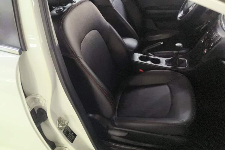 Used Bestune B50 2016 1.6L manual Comfort trim level
