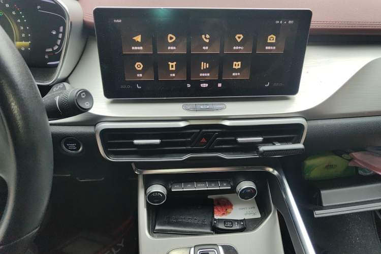 Used Geely Auto Coolray 2019 Sport Model 260T DCT Battle China V Standard